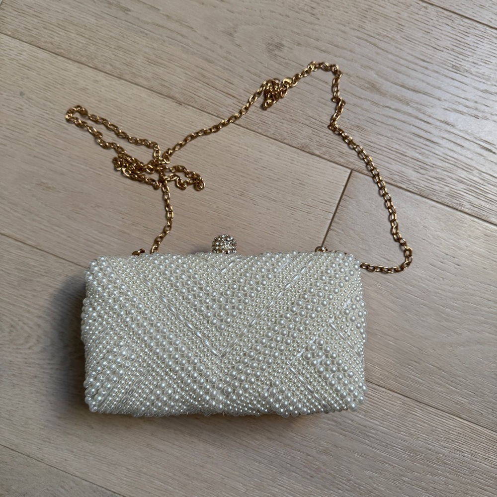 Beaded white pearl clutch - Picture 2 of 5